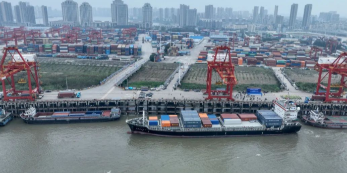 大运河鄂州段运量增长8%，江阴港海铁联运破6万标箱
